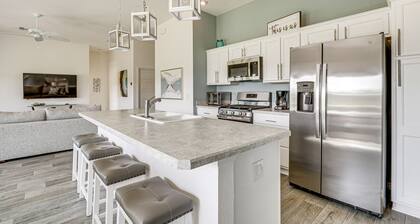 Lovely home near Brownwood Paddock Sq.w/ Golf Cart