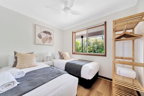 3 bedrooms, free WiFi, bed sheets