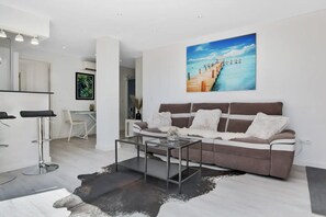 Apartment | Living room