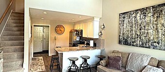 Luxury Jiminy Ski On Off Village Ctr Condo Sleeps4