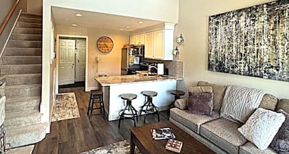 Luxury Jiminy Ski On Off Village Ctr Condo Sleeps4