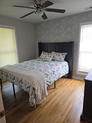 3 Schlafzimmer, Bügeleisen/Bügelbrett, Reisekinderbett, kostenloses WLAN