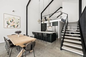 Uklassifisert bilde, 2 av 35, knapp