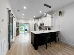 Microwave, oven, stovetop, dishwasher