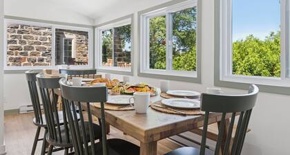 Escapade Chambly I Lake & Spa 8BR