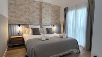 Apartment, 2 Bedrooms | In-room safe, iron/ironing board, free WiFi