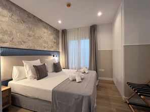 In-room safe, iron/ironing board, free WiFi - Feelathome Palacio de Álamos (Málaga)