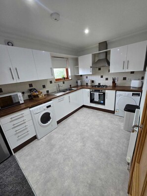 Comfort Apartment | Private kitchen