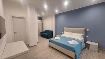 Superior-Doppelzimmer, eingeschränkter Meerblick | Reisekinderbett, kostenloses WLAN, Bettwäsche