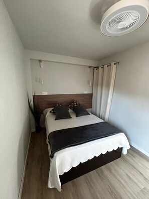 2 bedrooms, iron/ironing board, internet, bed sheets - Home in the Pyrenees. Nature and Adventures (Villanúa)