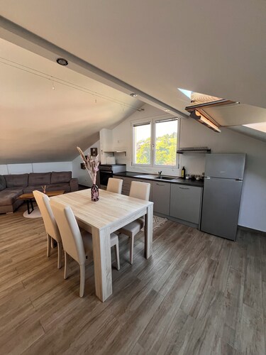 Mia's House Dogliani - spacious, finely furnished studio apartment