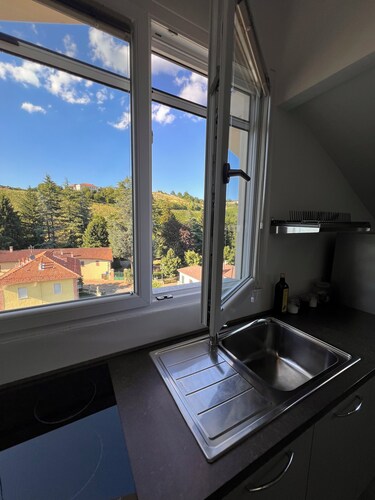 Mia's House Dogliani - spacious, finely furnished studio apartment