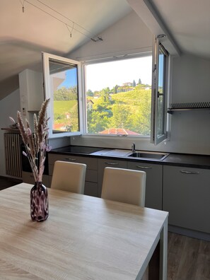 تناول الطعام