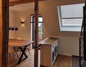 Duplex, 3 Bedrooms, Non Smoking, Balcony | In-room dining