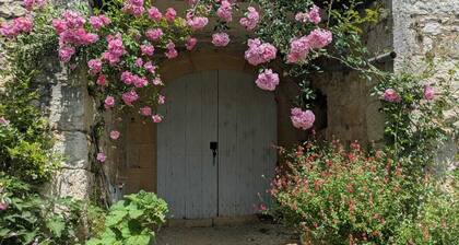 Domaine de l'Ameillée, authentique quercynoise au coeur du Périgord blanc