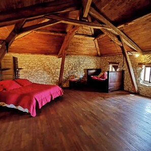Room - Domaine de l'Ameillée, authentic Quercy in the heart of Périgord Blanc (Puy-l'Évêque)