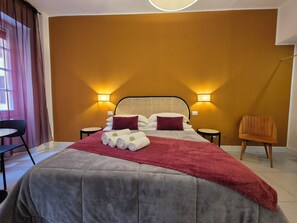 Camera Comfort, vista cortile | Biancheria da letto ipoallergenica, materassi in memory foam