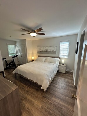 2 bedrooms, iron/ironing board, WiFi, bed sheets