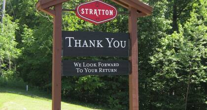 Charming 2-bedroom Stratton Mountain Condo with shuttle service