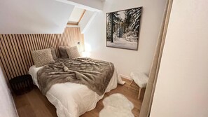 2 soverom og strykejern/-brett