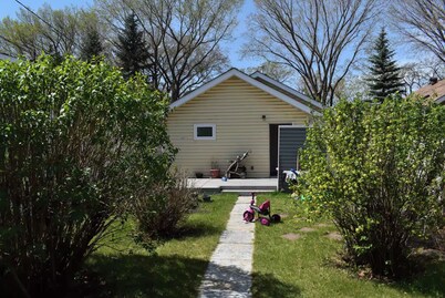 Bungalow with Oasis and Gazebo