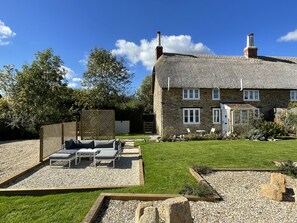 Cottage | Terrace/patio - Thatchers End (Sherborne)