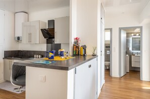 Fridge, microwave, oven, coffee/tea maker