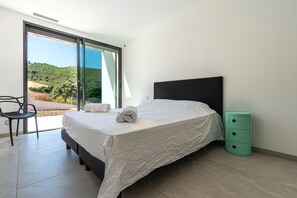 4 bedrooms, iron/ironing board, free WiFi, bed sheets - Colombina - Villa avec piscine (Bastelicaccia)