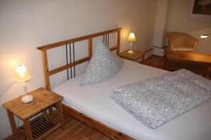 1 bedroom, WiFi, bed sheets