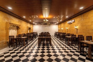 Restaurant - Golden Star Desert Camp (Jaisalmer)