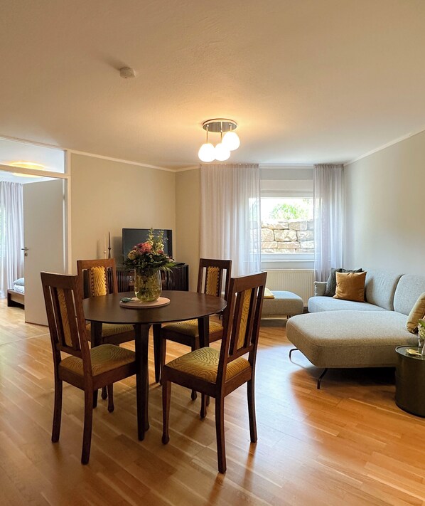 Interior - Home Is A Feeling (Karlsruhe)