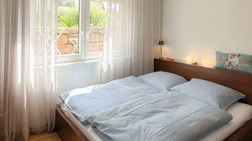 3 bedrooms, free WiFi, bed sheets