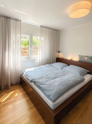 3 habitaciones, wifi gratis y ropa de cama 