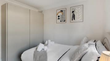 House | 2 bilik tidur, meja