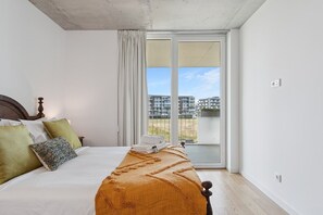 2 bedrooms, internet, bed sheets