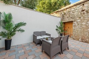 Terrace/patio - Villa Niko - Two Bedroom Villa, Sleeps 6 (Raštević)