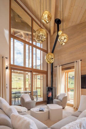 Fireplace - Nivalis - Elegant Alpine Retreat in Alpe d'Huez (Huez)