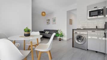 Apartment | Dining
