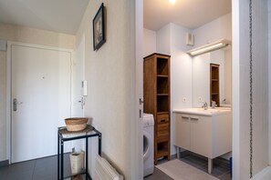 Interior - Apartment 'Résidence Mer Et Pins' with Private Terrace and Balcony (Saint-Philibert)