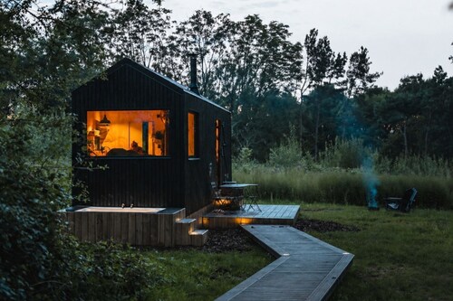 Eco Off-Grid Hideaway with Scenic Walks