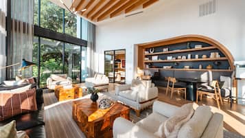 Smart TV, tavolo da ping pong