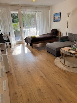 1 camera, accesso a Internet, lenzuola