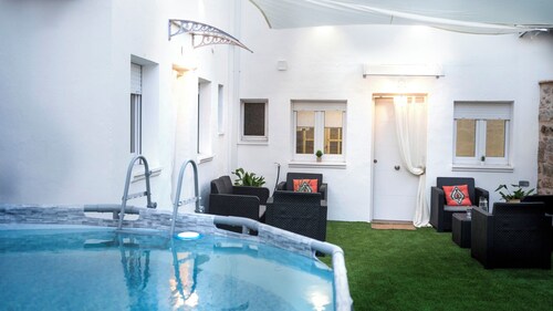 La Pluma y El Pincel -Space with swimming pool close to Puy du Fou and Montes de Toledo