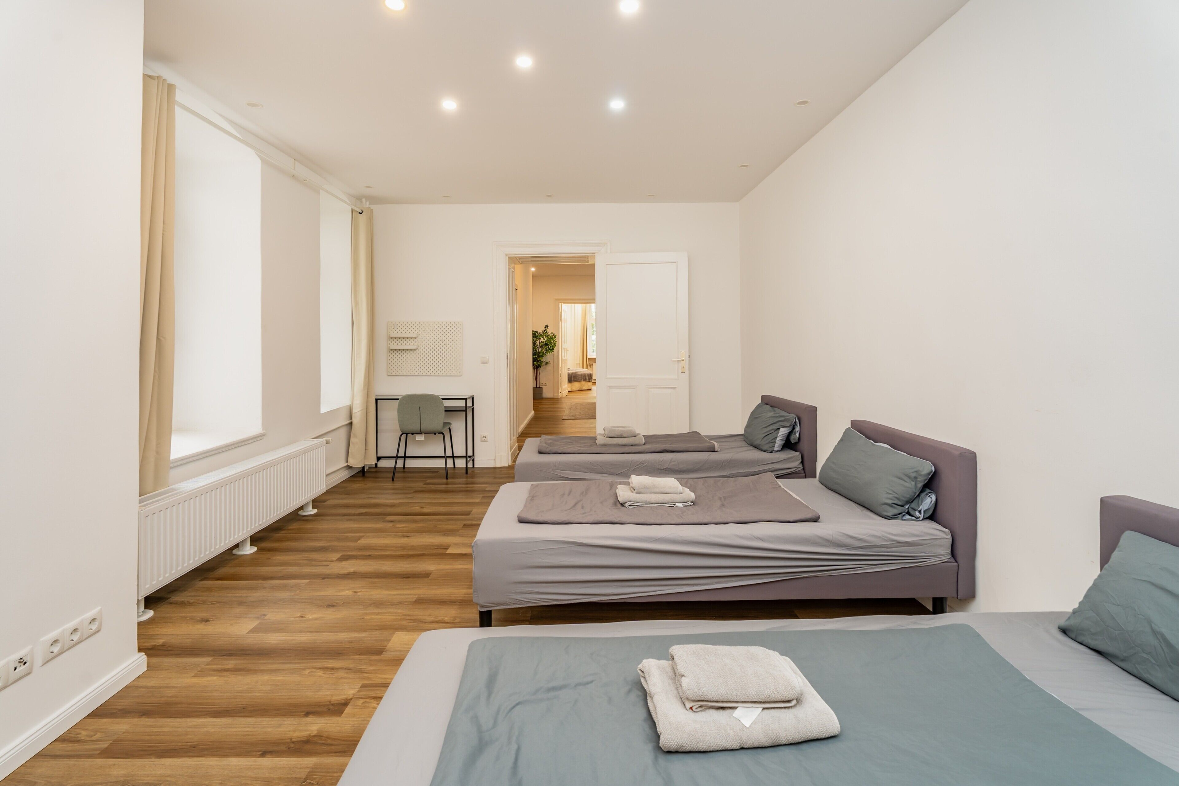 2 slaapkamers, een strijkplank/strijkijzer, wifi, beddengoed