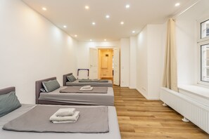 2 bedrooms, iron/ironing board, WiFi, bed sheets