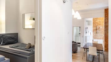 2 bedrooms, desk, iron/ironing board, WiFi