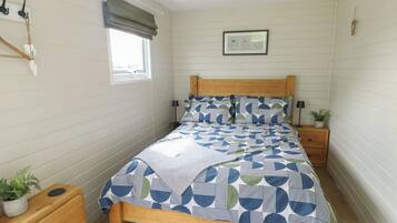 1 bedroom, individually decorated, individually furnished, free WiFi