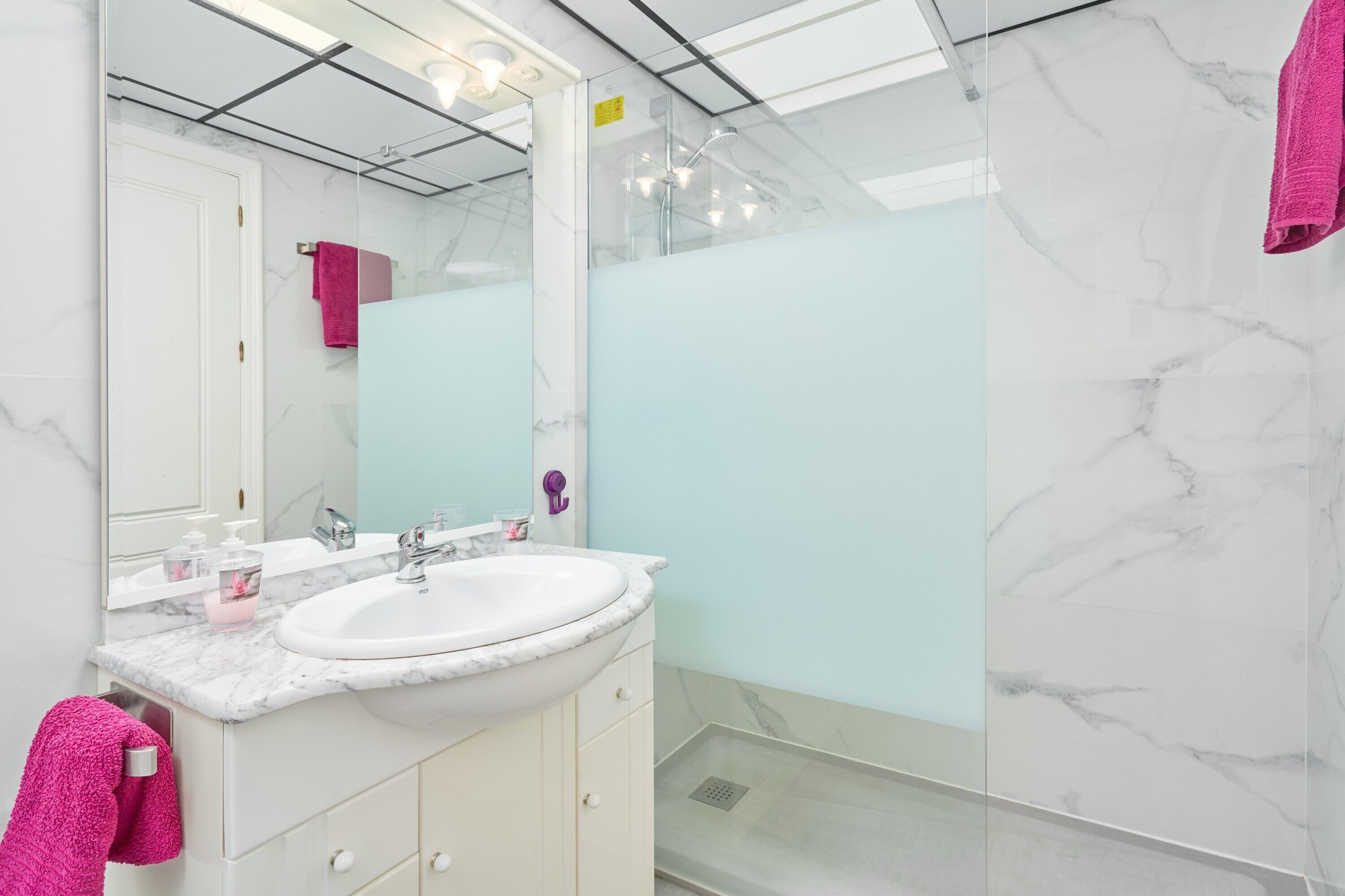 Doccia, asciugacapelli, asciugamani