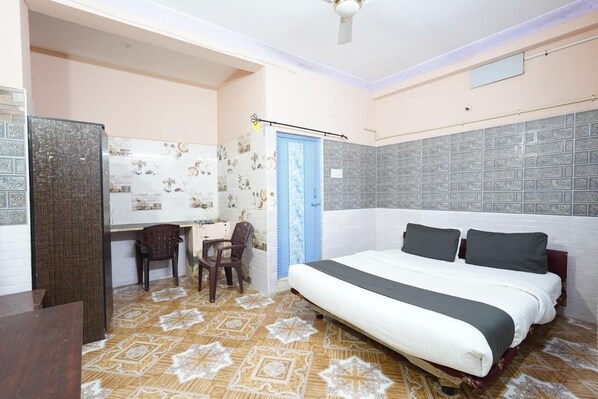 Quarto casal luxo | Escrivaninha, Wi-Fi de cortesia