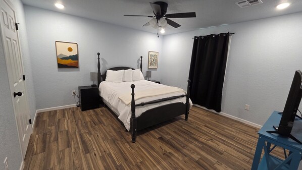 3 bedrooms, iron/ironing board, free WiFi, bed sheets